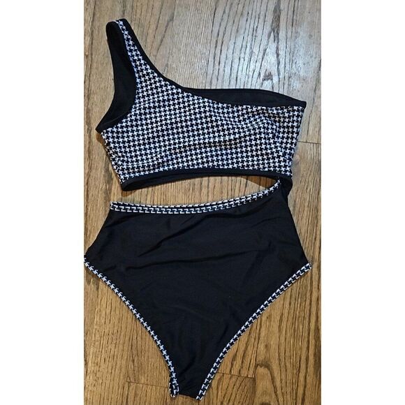 One Piece Split One Shoulder Swimsuit Women's Size Large - Picture 2 of 3